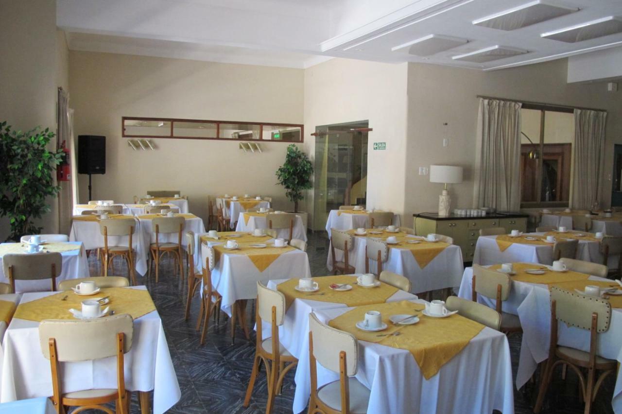 Hotel Emperador Necochea Exterior foto